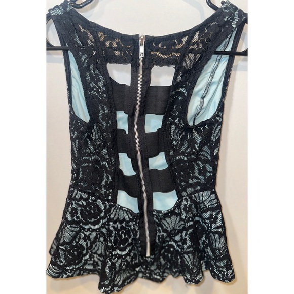 Charlotte Russe Teal & Black Club Shirt Peplum Shirt with Open Back - Picture 13 of 16